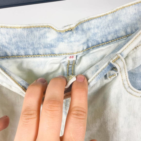 Levi's Levi Strauss Acid Wash Light wash Denim Shorts Jean Size 33 - Picture 8 of 8